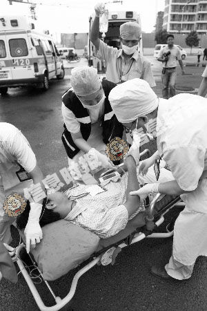 ��خ�^(q��)�e�����а���ȼ�¼���(y��ng)����Ԯ����(x��)��120����(d��ng)���ȡ����ߡ�