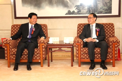 ���ʡί����ӛ��ʡ�L�w�����c�Ї�(li��n)ͨ������(j��ng)��������ͨ����